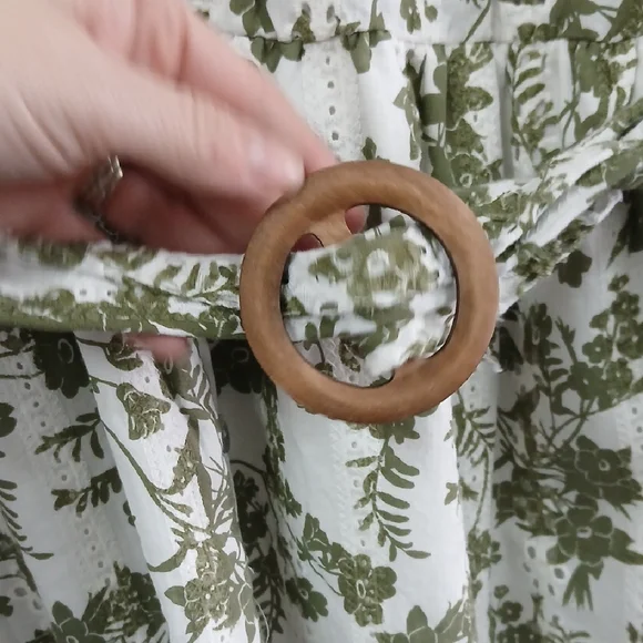 Zara White and Green Floral Blouse - Picture 7 of 9